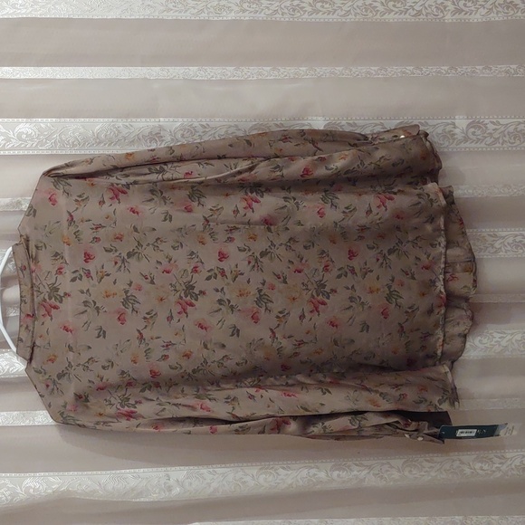 VINTAGE LAUREN Ralph Lauren Silk Ruffle Blouse, Size 18W - Picture 2 of 3